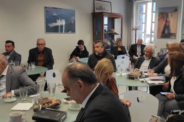 Συνάντηση στα γραφεία της Ένωσης στις 28/4/2023 με βουλευτές Α΄, Β΄ ΠΕΙΡΑΙΑ